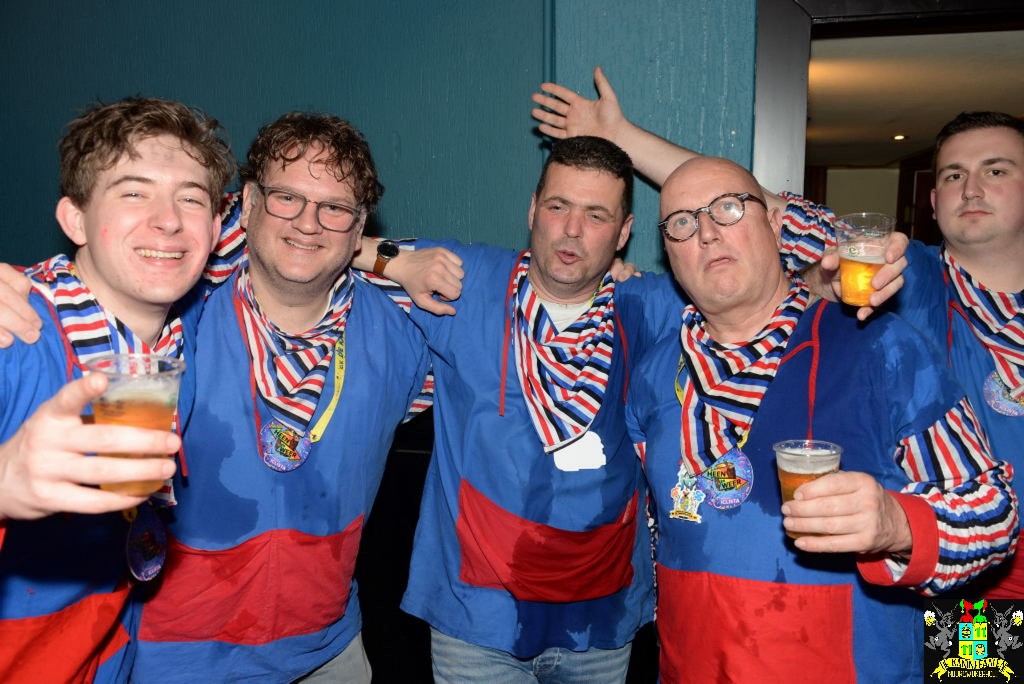 ../Images/Carnavals maandagavond in VdG 390.jpg